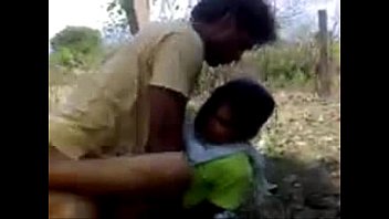 Indian Young Local Randi ki Outdoor Chudai Captured - Wowmoyback