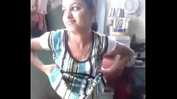 Kamya Bhabhi Showing  her boobs