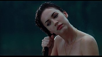 Megan Fox, Amanda Seyfried - Jennifer's Body