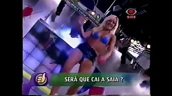 Vivi Fernandez, Cinthia Anderson & Simone Castro strip Super Positivo