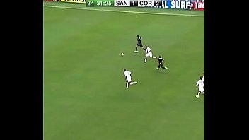 Ronaldo gordão estrupando o Santos na final do paulista de 2009