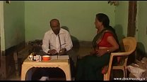 desimasala.co -Tharki doctor cheating romance with patient aunty